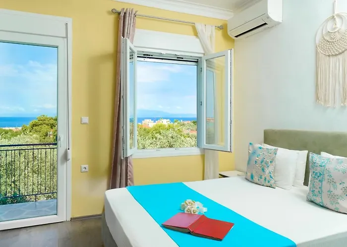 Meji House Case de vacanță