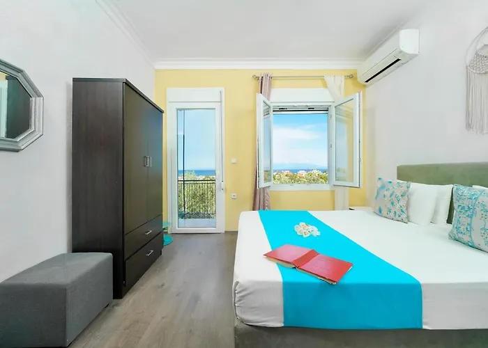 Meji House Case de vacanță